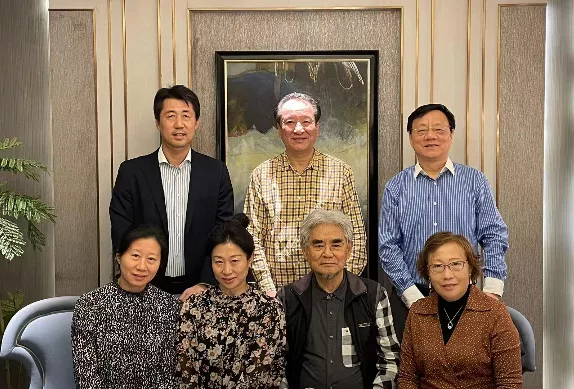 2023年10月富井氏の親戚と友人と面会（上海にて）